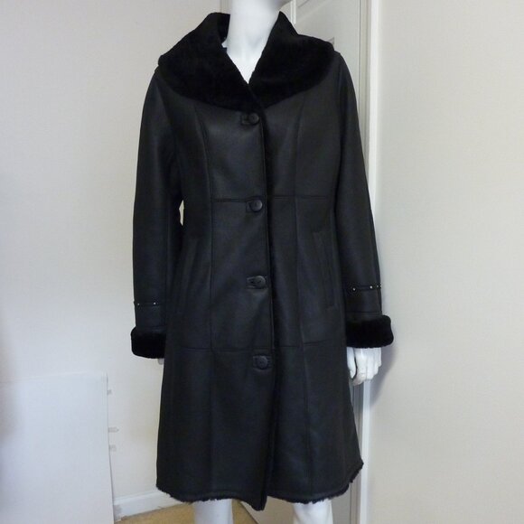 HiSO IRA Trimmed Shearling Coat - Picture 1 of 11
